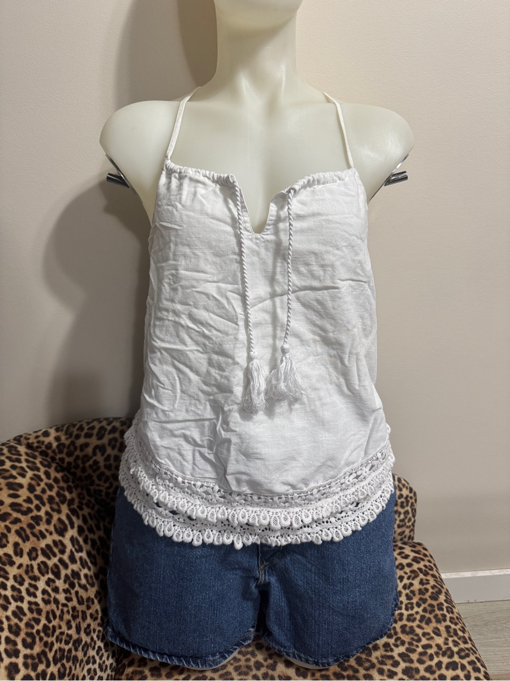 Y2K Kismet White Crochet-Trim Boho Camisole with Tassel Tie